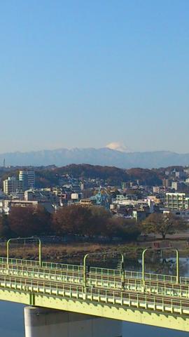 富士山の手前、丹沢山系も雪化粧
トレランを考えてる人は要注意