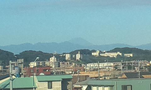 朝から富士山を拝めるのは何週間ぶりだろう・・・