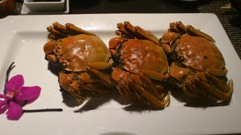 念願の上海蟹～
ミソが濃厚で、想像以上の美味しさが久しぶりに衝撃的でした！