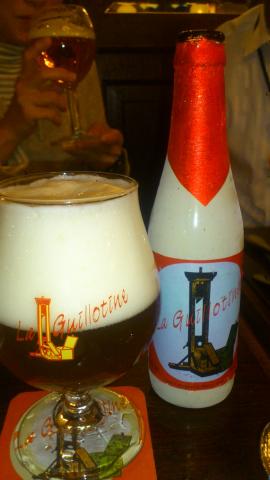 ベルギーにはビールが1000種類以上あるといわれていますが、昨夜は10種類程度？