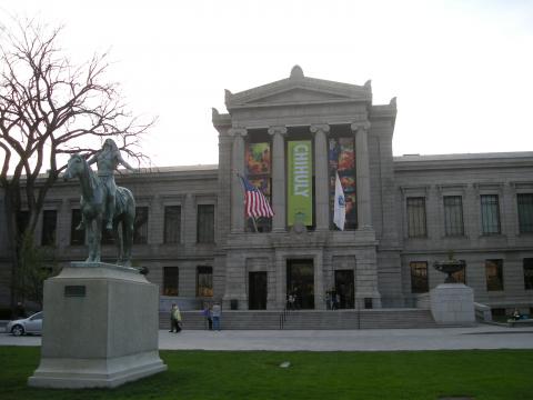 ボストン美術館。水～金は夜9:45まで開館なので有難い。