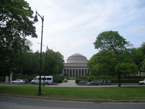 理系の殿堂MIT。ビジネススクールも有名。