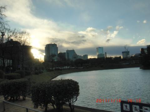 桜田門から後ろを振り返った風景。一番好きなポイント。