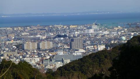 三郷山から伊勢市北部を望む
空気が澄んですごくきれい！