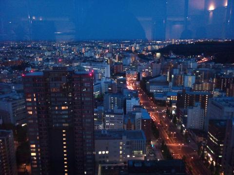 30階からの夜景：仙台の南側を望む