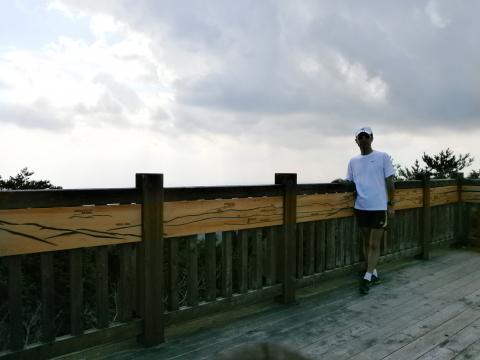 曇り空で遠くまでは見渡せませんでしたが、天気がよければ淡路島まで見通せるそうです。