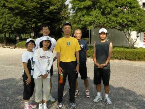 RUN前
左からtoyokogoさん、tamyi5591、tomoyokigotoさん、わでぃさん、Pちゃん広島さん、americandreamさん