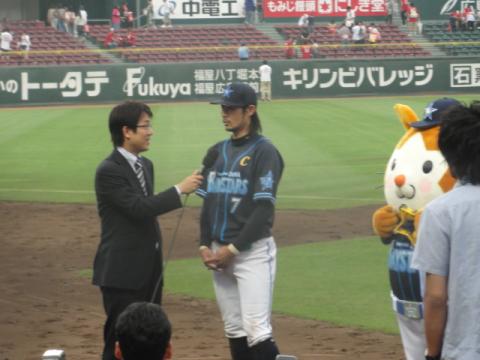 今日のインタビウは、石川内野手
最近、当たってるんだよなぁ・・。