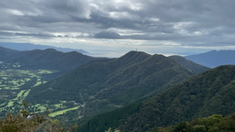 金時山から外輪山、駿河湾方面