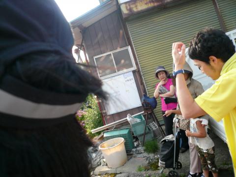 例のあれです。はなさんの好物。
黄色の男性「俺も髪はねちゃってるのかな~」と心配なご様子。