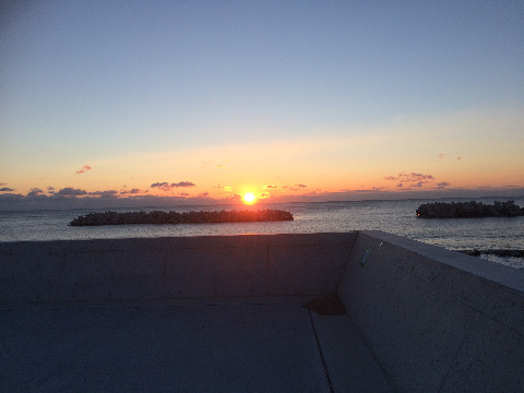 日の出は早くなってきたけど、まだ寒い！五右衛門堤防から６時２３分頃