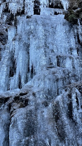 俵沢大滝の氷瀑