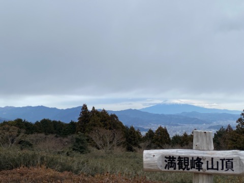 富士山の頭はちょっと隠れたけど見れたから良かった。